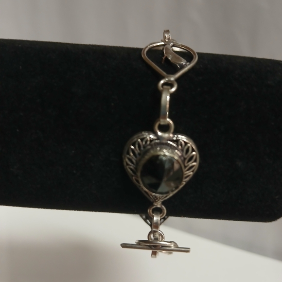 "Love Knot" Sterling Silver Amethyst and Black Onyx Bracelet - Picture 7 of 8